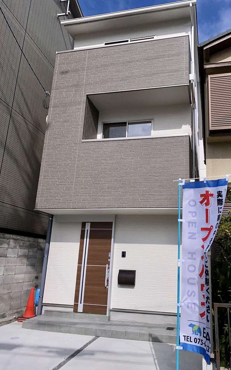 京都市山科区小山北構町
